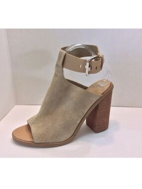 MARC FISHER Women’s Tan Suede Vashi Sandal Heel 7.5
